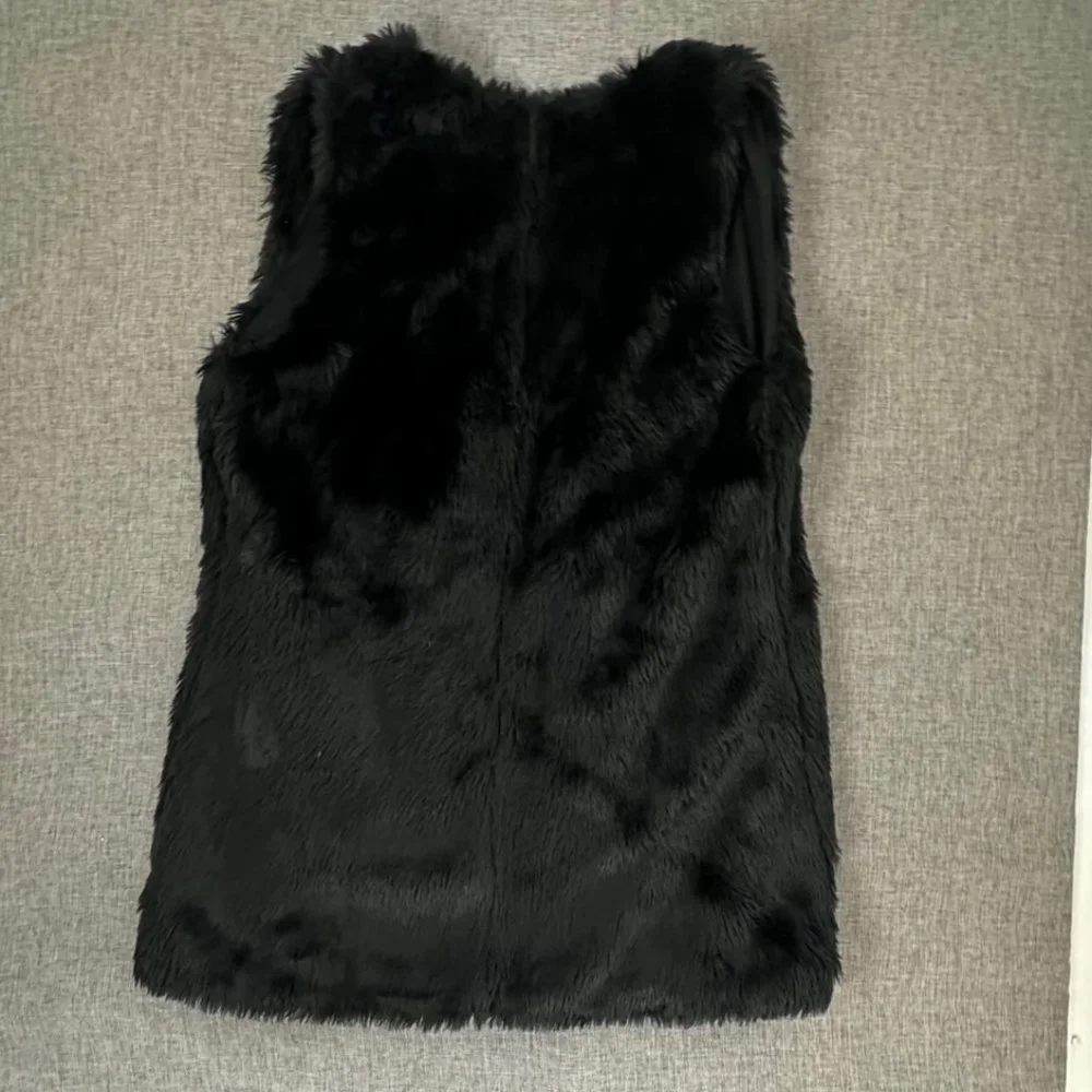 Jolt Faux Fur Vest Black‎ Small Polyester Open Vest Jacket Fuzzy Plush Top